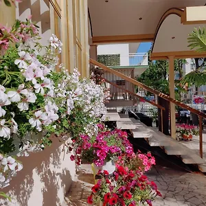 https://hotel-mia.riccione-hotels.org